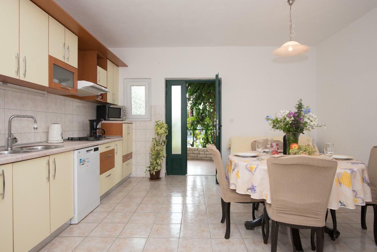 Apartment Mirjana