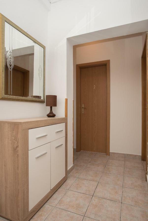 Apartment Mirjana